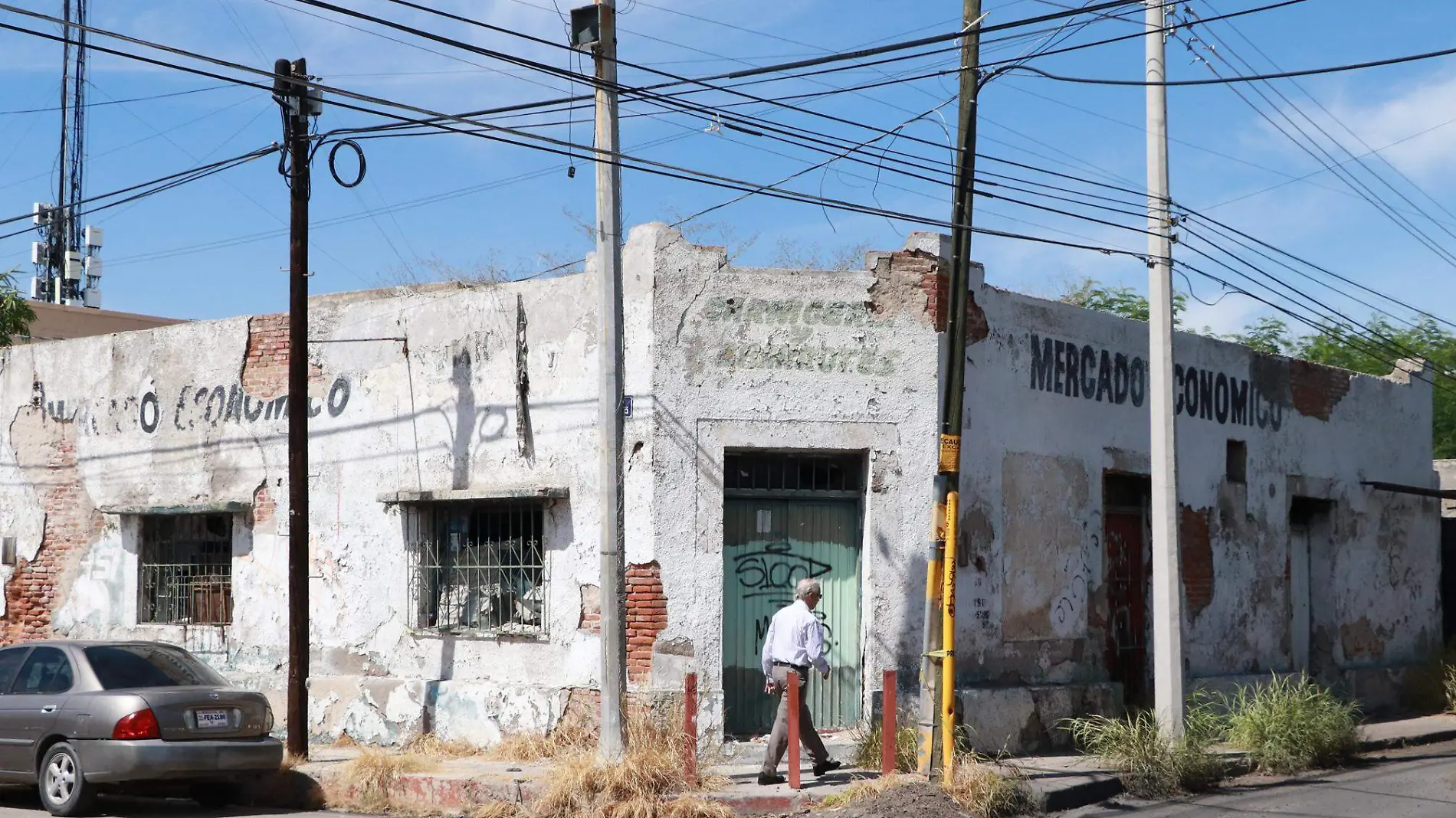 Edificio abandonado en el centro